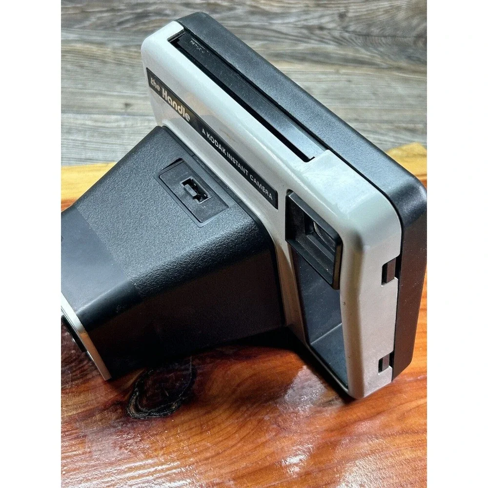 Kodak “The Handle” Instant Camera GC‎ Untested